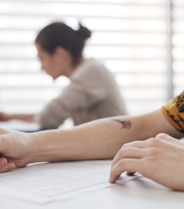 SUSPENSOS MASIVOS EN LAS OPOSICIONES DOCENTES: ¿FALTAS DE ORTOGRAFÍA O FALLO DEL SISTEMA DE INGRESO EN LA FUNCIÓN PÚBLICA DOCENTE?